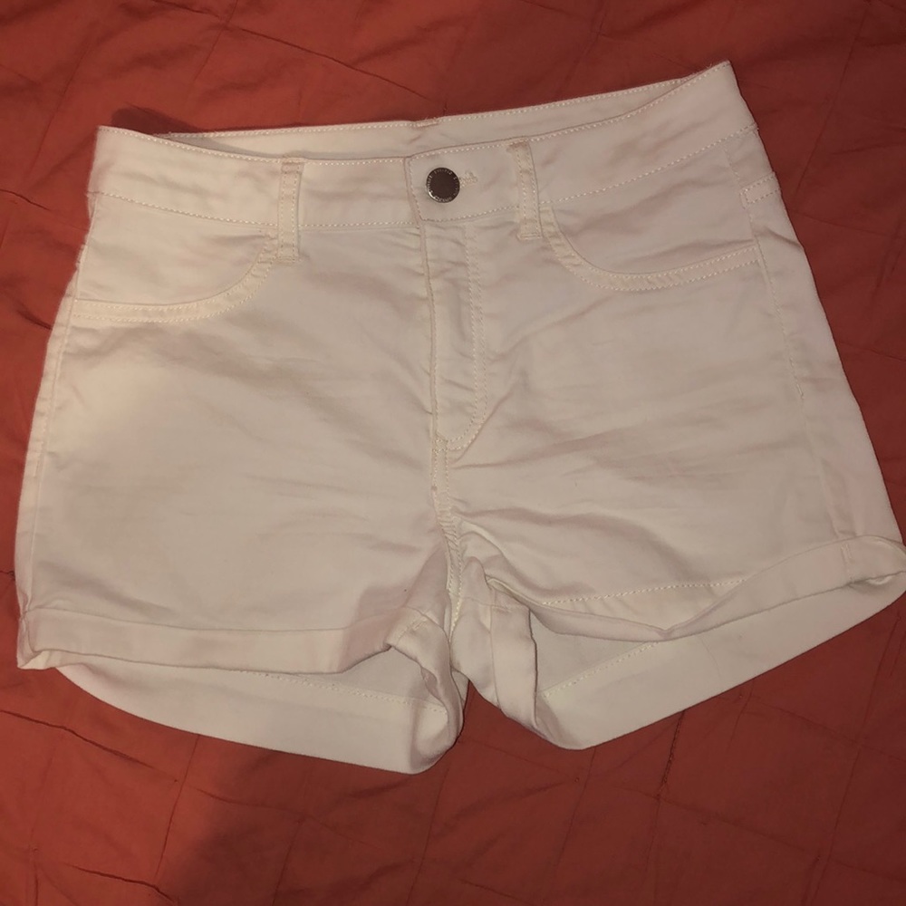 H&M white shorts